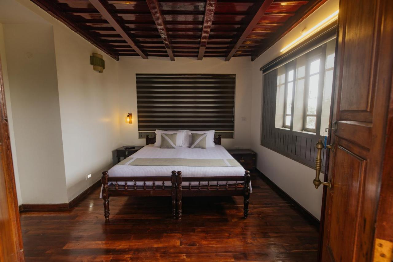 Misty Courtyard Resort Chinnakanal Luaran gambar